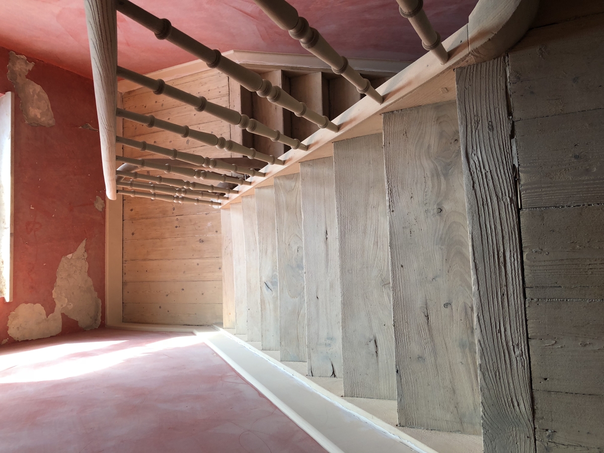 Luchtgommen van oude trap in herenwoning te Gent - Realisaties