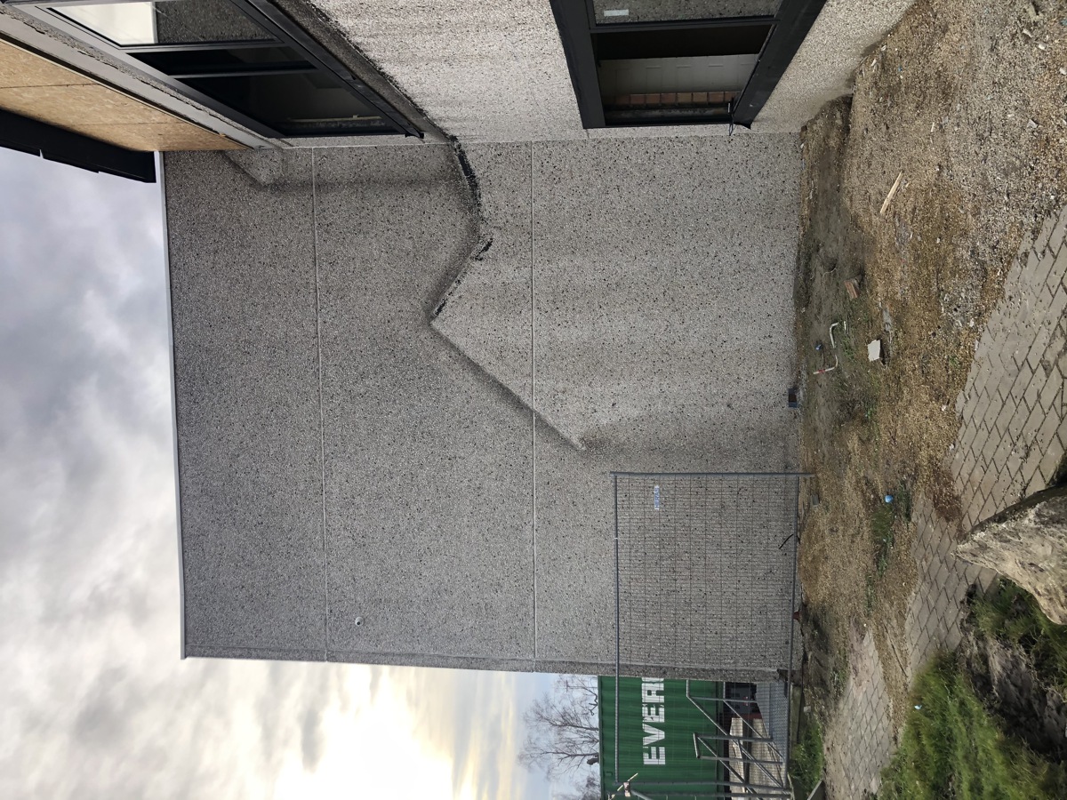 Soft nevel stralen van silex betonpanelen  - Realisaties