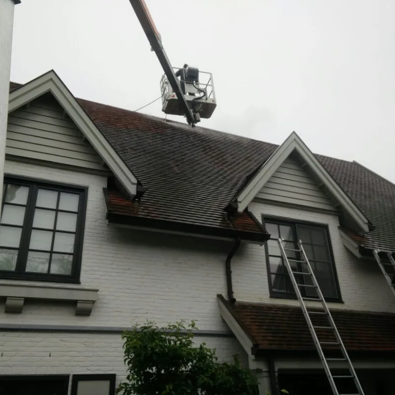 Dakreiniging franse tegelpan kust 1