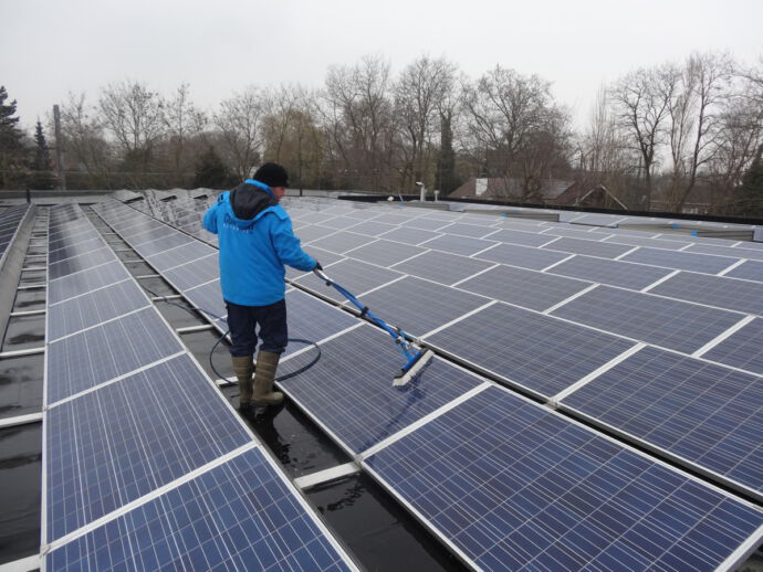 Zonnepanelen reinigen 1